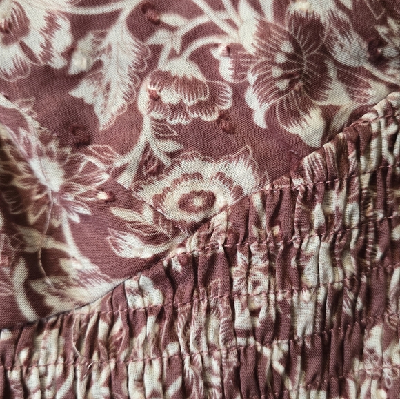 Olivaceous Floral Top - Picture 9 of 11